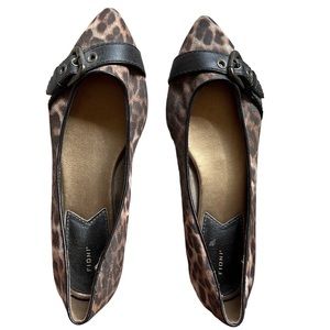 Fioni leopard low heel pumps. Size 8.5